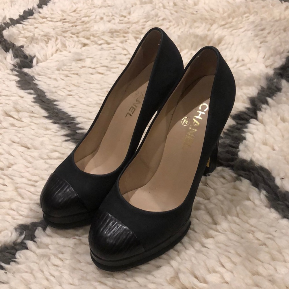 Chanel Pumps
